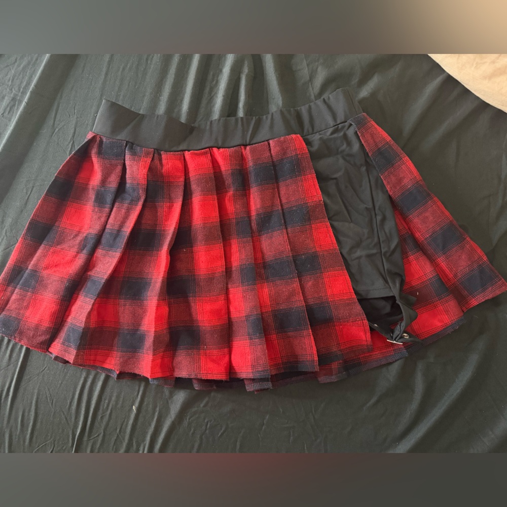 HALARA Red and Black Plaid A-Line Skirt
